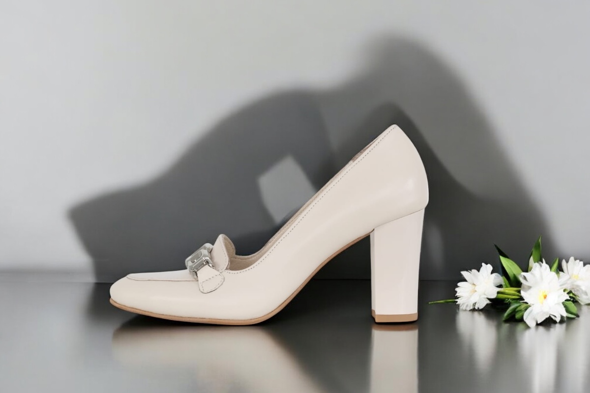 Rahat Topuklu Ayakkabı Nasıl Olmalı? Hakiki Deri ve Konfor - Zarif Adımlar en rahat kalin topuk