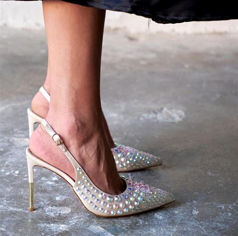 Feminen Dokunuş: Bayanlara Özel Topuklu Ayakkabı Tasarımlarıyla Zarafeti Keşfedin