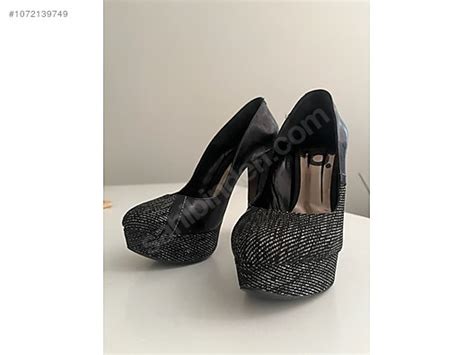 Modern İddia: Çarpıcı Tasarımlı Topuklu Ayakkabılarla Stilinizi Konuşturun